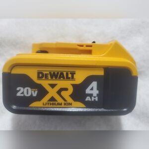 DeWalt Yellow and Black 20V Max XR Lithium Ion Charger